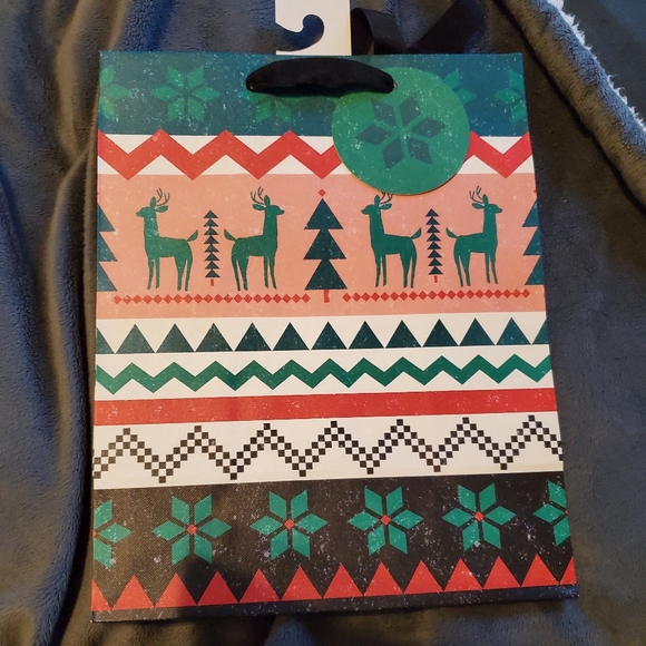 Hallmark Christmas Bag- Medium 2ct - Picture 6 of 6